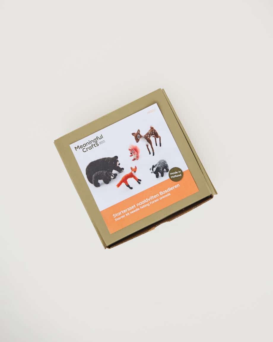 Forest animal kit packaging (closed)